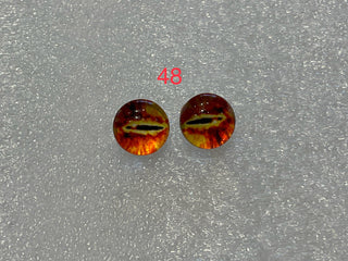 10 mm amazingly detailed, glass cabochon animal/reptile eyes with pins