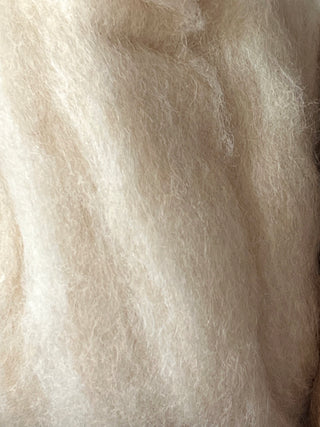 Hamanaka "Natural Blend" Merino Roving Wool
