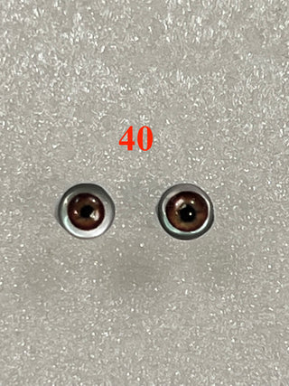 6.6 mm amazingly detailed, glass cabochon reptile/animal eyes with pins