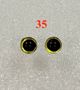 6.6 mm amazingly detailed, glass cabochon reptile/animal eyes with pins