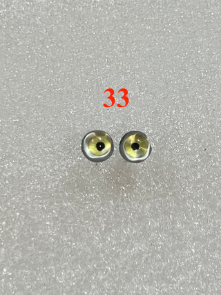 6.6 mm amazingly detailed, glass cabochon reptile/animal eyes with pins