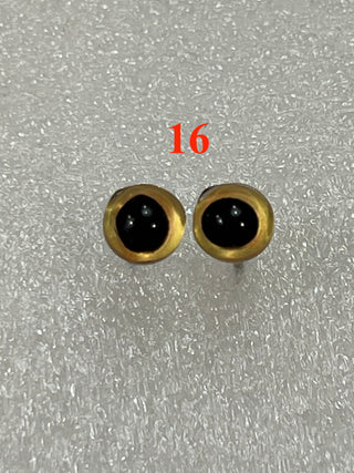 6.6 mm amazingly detailed, glass cabochon reptile/animal eyes with pins