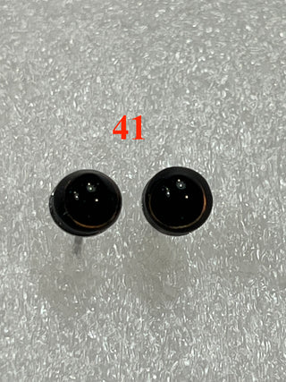 6.6 mm amazingly detailed, glass cabochon reptile/animal eyes with pins