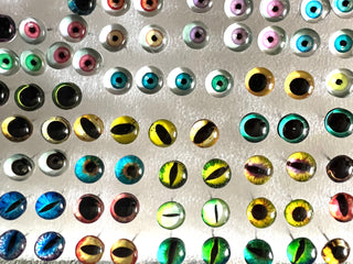 10 mm amazingly detailed, glass cabochon animal/reptile eyes with pins