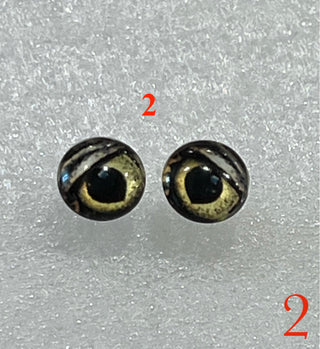 10 mm realistic, amazingly detailed, glass cabochon animal/reptile eyes with pins