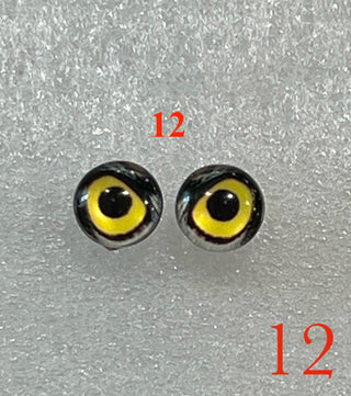 10 mm realistic, amazingly detailed, glass cabochon animal/reptile eyes with pins