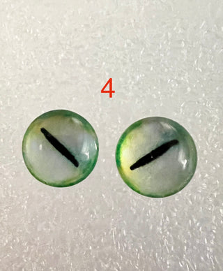 10 mm amazingly detailed, glass cabochon animal/reptile eyes with pins