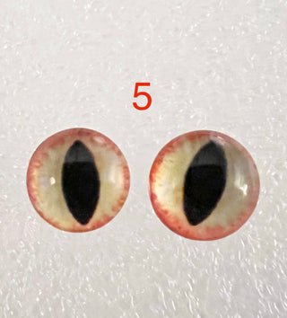 10 mm amazingly detailed, glass cabochon animal/reptile eyes with pins