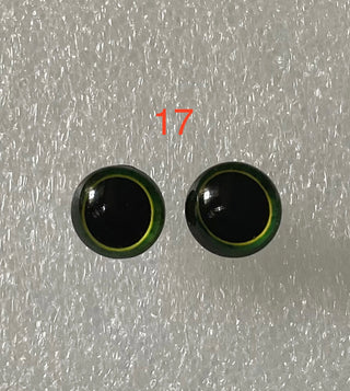 10 mm amazingly detailed, glass cabochon animal/reptile eyes with pins