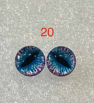 10 mm amazingly detailed, glass cabochon animal/reptile eyes with pins