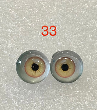 10 mm amazingly detailed, glass cabochon animal/reptile eyes with pins