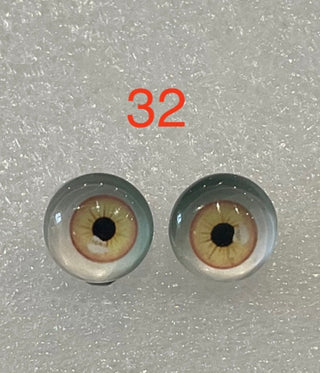 10 mm amazingly detailed, glass cabochon animal/reptile eyes with pins