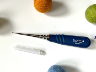 Ball Point Awl by Clover 876