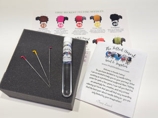Mini Starter Needle Felting Mat & Needle Set