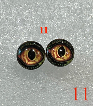 10 mm realistic, amazingly detailed, glass cabochon animal/reptile eyes with pins