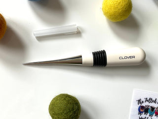 Tapered Tailor's Awl by Clover 486/W
